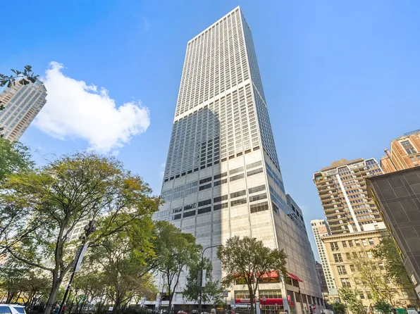 180 E Pearson St APT 4503, Chicago, IL 60611