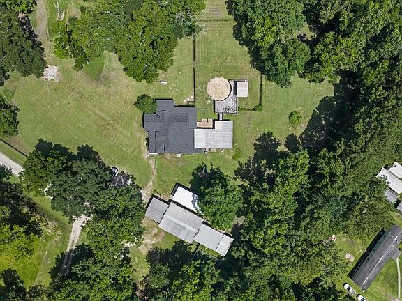 2nd image of 271 Private Road 456