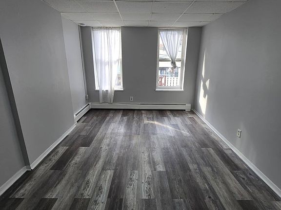 5th image of 14 Sherman Ave APT 4