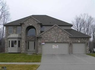 56196 Hidden Creek Rd, Utica, MI 48316