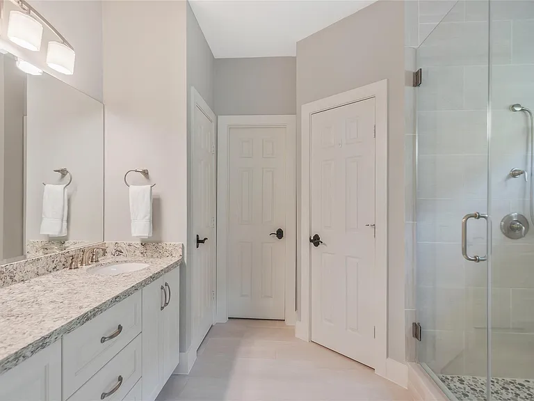 1207 Nagle St — Photo 22