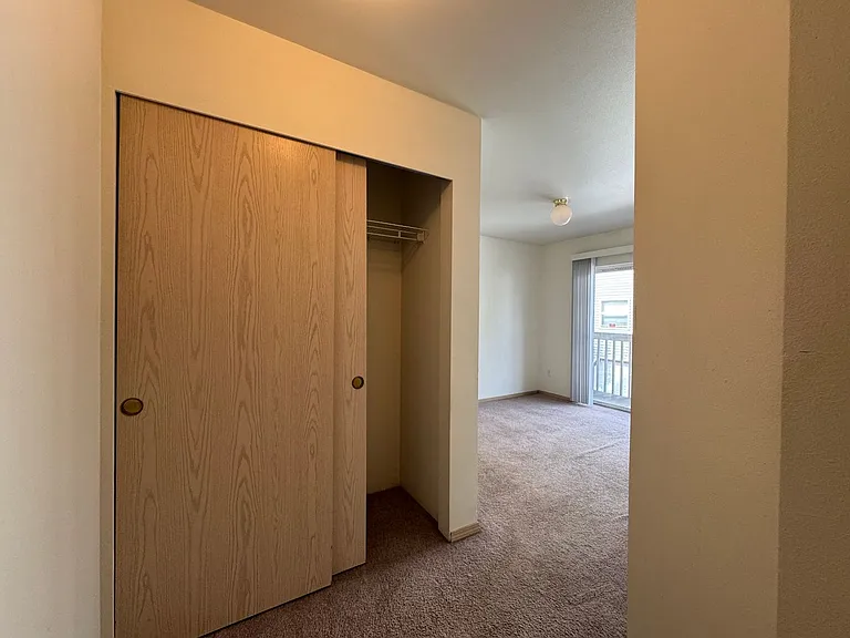 1501 H St #101 — Photo 24