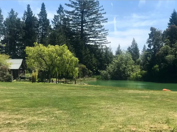 41499 Iversen Rd, Gualala, CA 95445