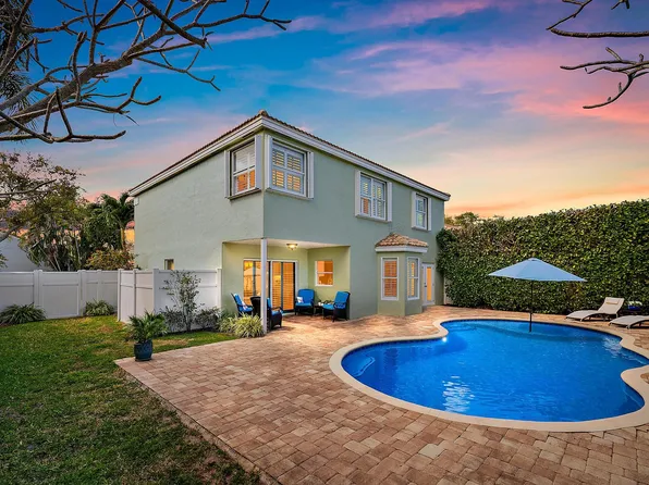 1074 Siena Oaks Circle E, Palm Beach Gardens, FL 33410