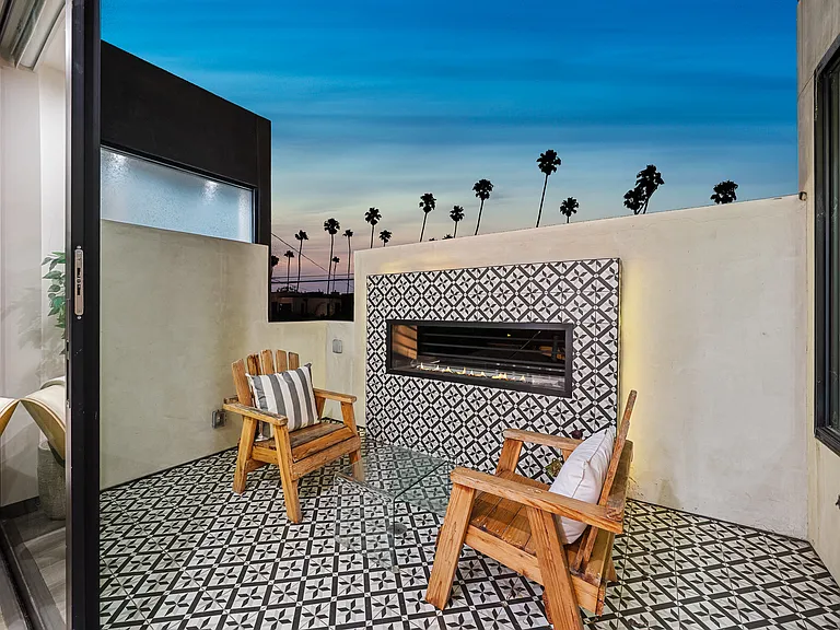 838 California Ave — Photo 53