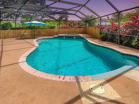 3rd image of 5910 NW 65th Court