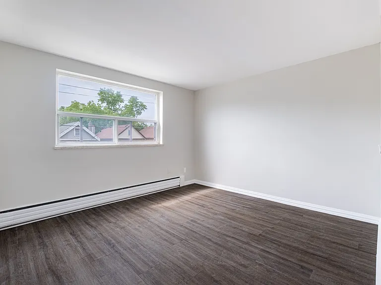 294 McDonnel St — Photo 12