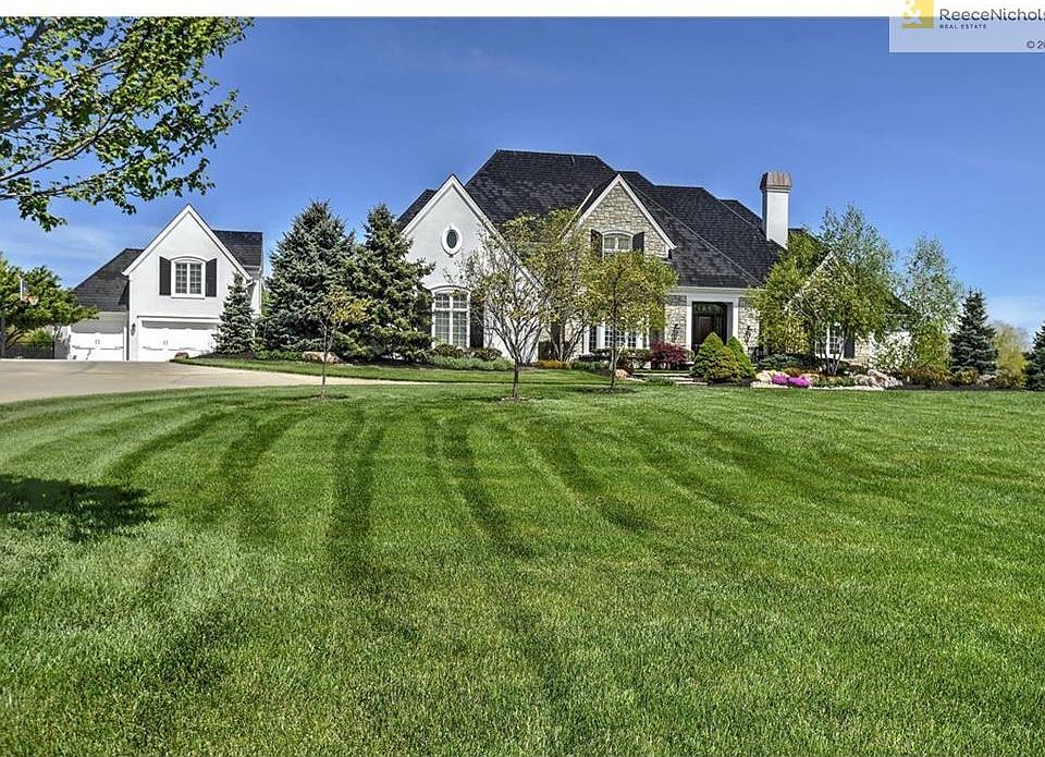 Sits perfectly in the center of 5 acres