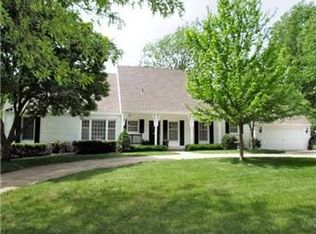 9828 Overbrook Rd, Leawood, KS 66206