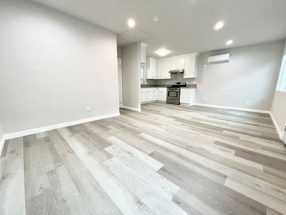 1st image of 414 E Center St #418