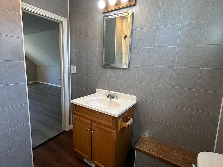 1701 Baxter Ave — Photo 22