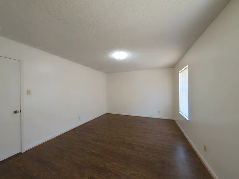 403 W Heritage Dr — Photo 9
