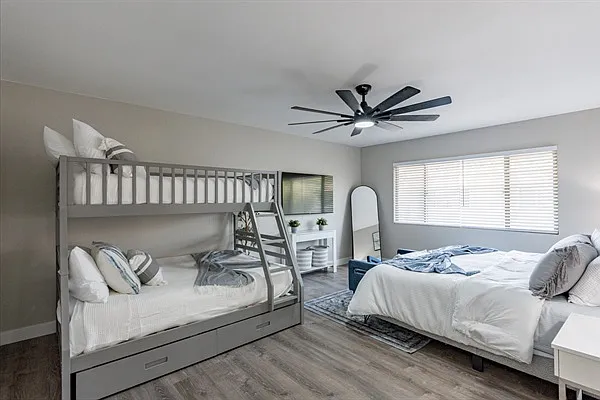 5619 S Admiralty Ct #E — Photo 15