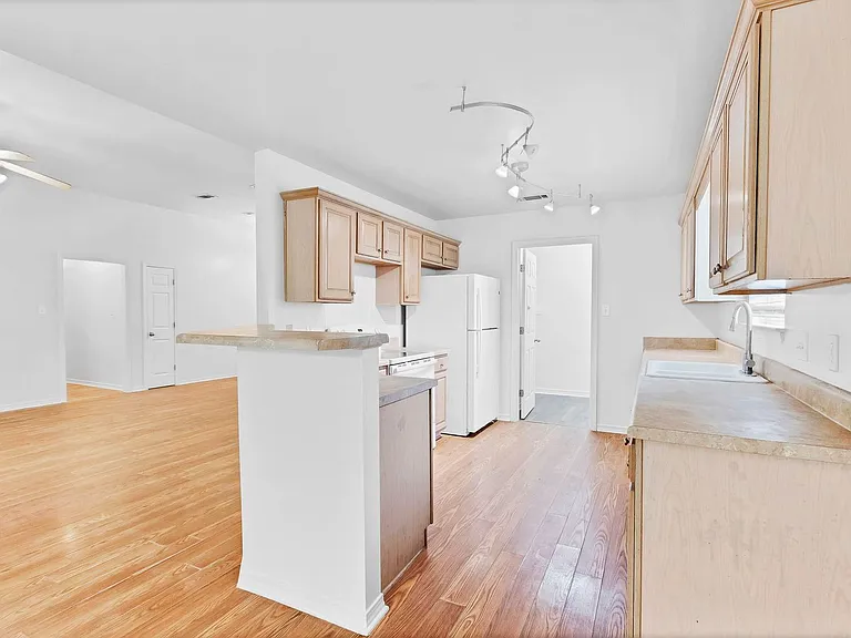 8352 Preakness Ct — Photo 12