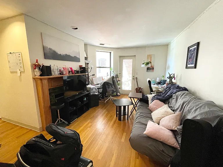 95 Gainsborough St #402 — Photo 5