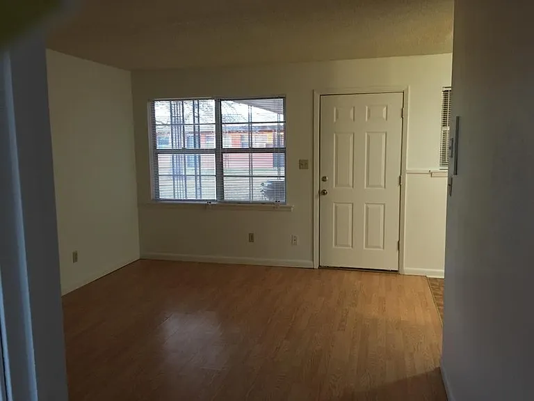 1221 West St. — Photo 5