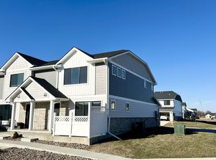 2663 SE Osier Ave, West Des Moines, IA 50265
