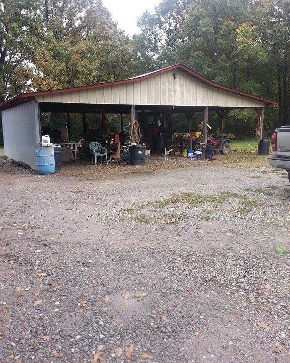 2nd image of 289 Bauer Rd