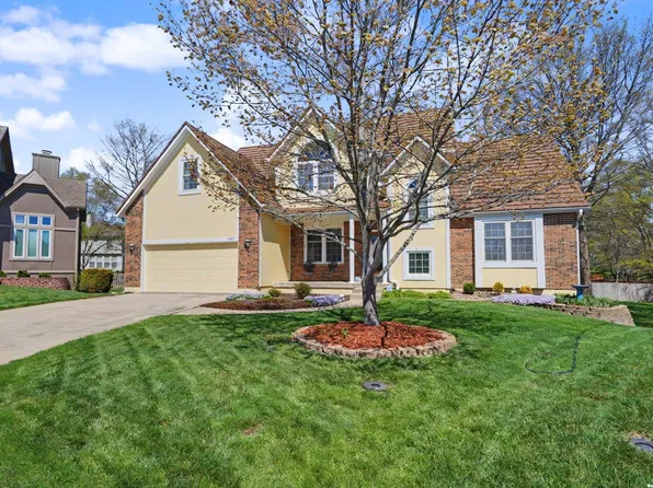 14371 S Twilight Ct, Olathe, KS 66062