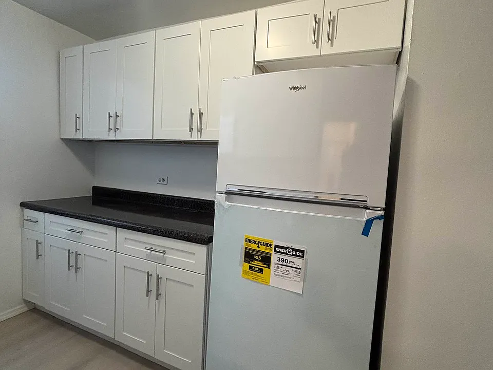 6555 Broadway #4E