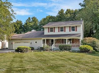 261 Autumn Run, Schenectady, NY 12306