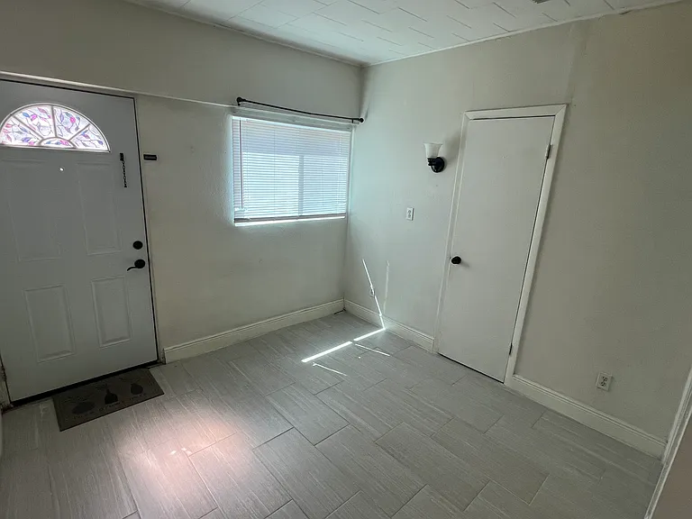 1005 Vine St #B — Photo 3