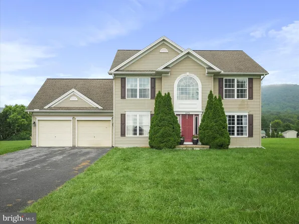 6875 Brant Dr #18, Mercersburg, PA 17236