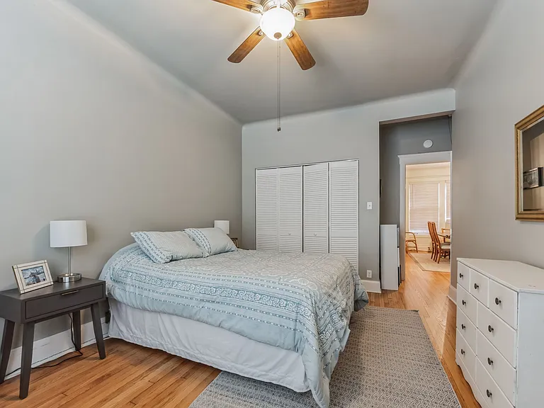 432 W Dickens Ave #1 — Photo 10