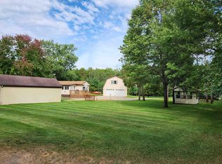 679 Beaver Ave, Hancock, WI 54943
