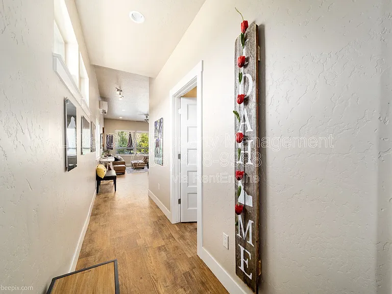 3343 N Rosalia Rd — Photo 10