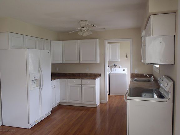 3rd image of 1008 Birmingham Ave