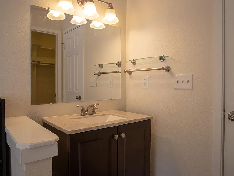 2800 Kalmia Ave #C-220 — Photo 9