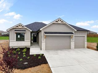 620 Jensen Ct, Blue Springs, MO 64014