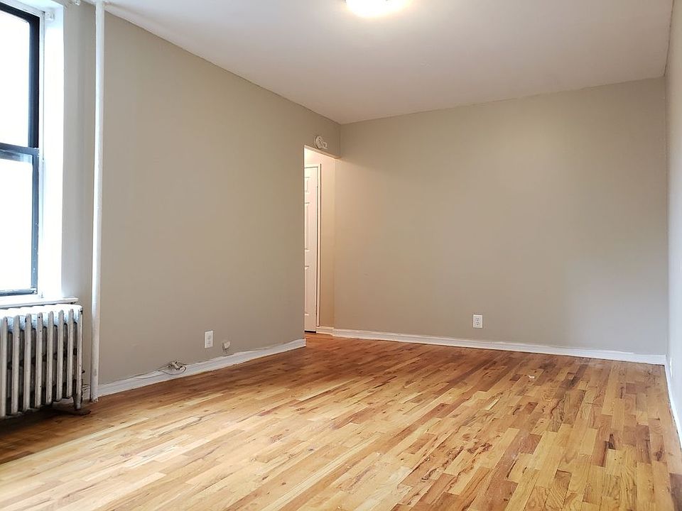 1st image of 2027 Pacific St #4B