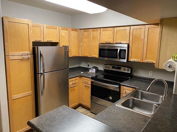 4th image of 1295 N Ash St APT 316