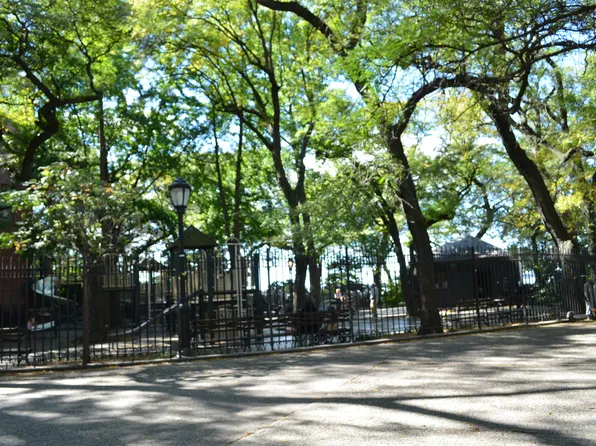 71 Pierrepont Street image 16 of 17