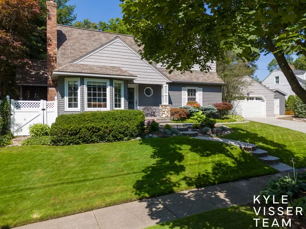 1155 Idema Dr SE, East Grand Rapids, MI 49506