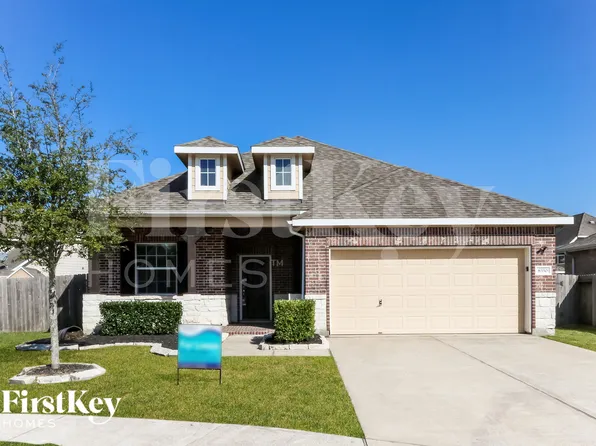 8330 Hampton Bay Dr, Baytown, TX 77523