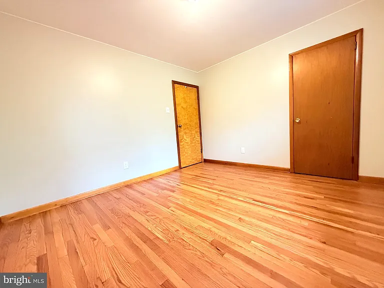 2392 E Ave — Photo 5