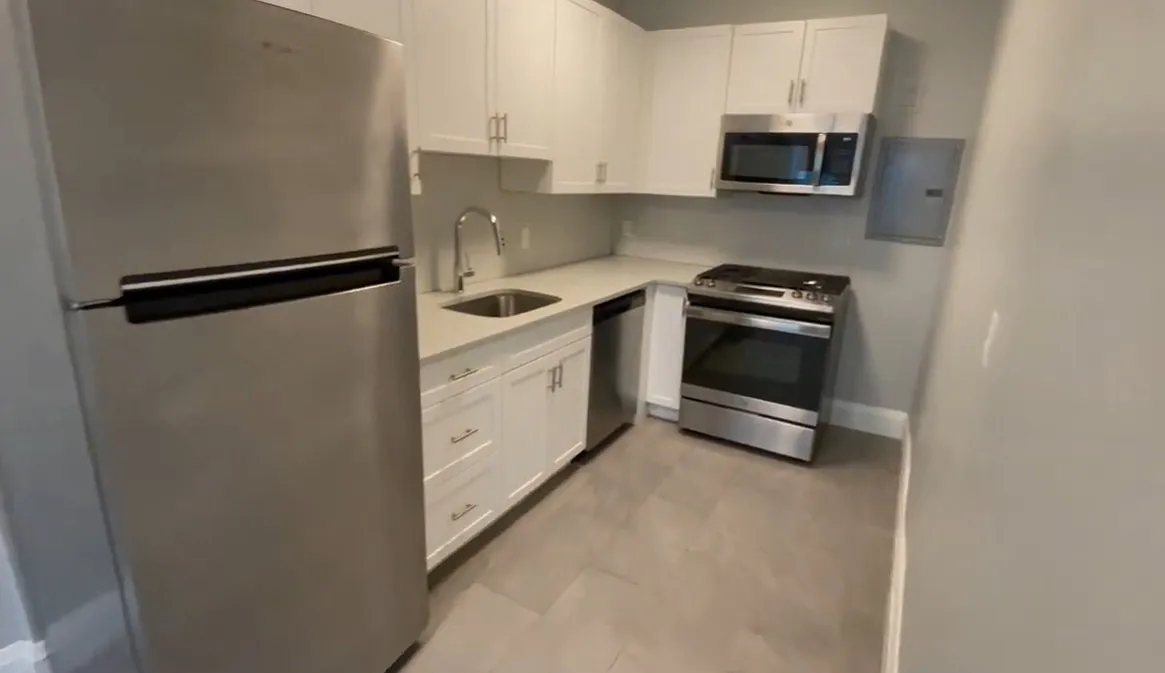 2 bed, 1100 sqft, $2,750 — Photo 2