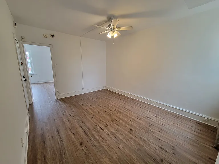 1911 S 5th St #2 — Photo 9