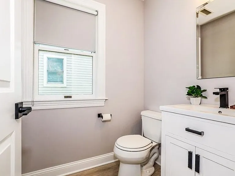 186 Woodside Ave #3 — Photo 7