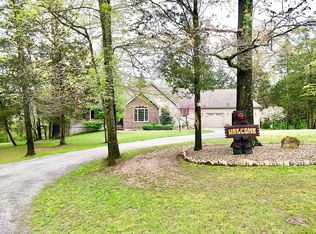 156 Bittersweet Ln, Carbondale, IL 62903