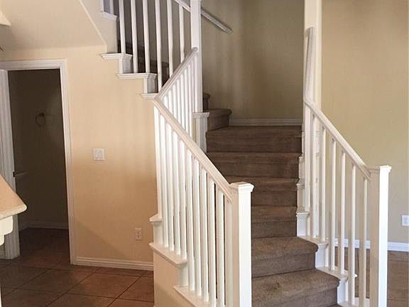 4th image of 10062 Aspen Rose St #102