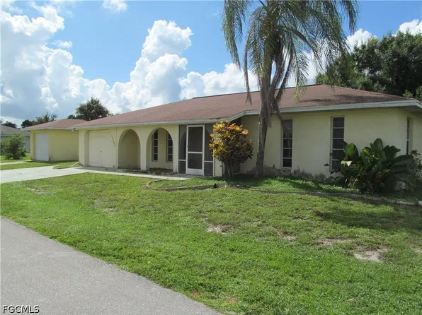 19486 Poppytree Ct, Lehigh Acres, FL 33936
