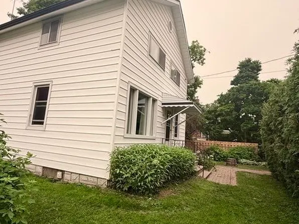 4893 Victoria St, Pickering, ON L1Y 1B1