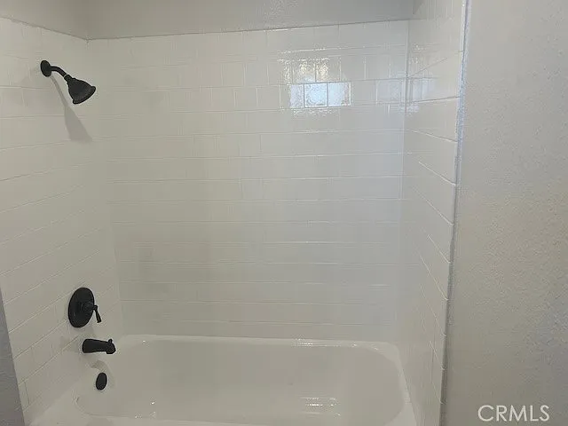 408 W La Veta Ave — Photo 17