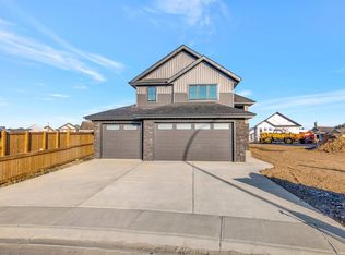 6024 N 20th St, Lloydminster, AB T9V 3M4