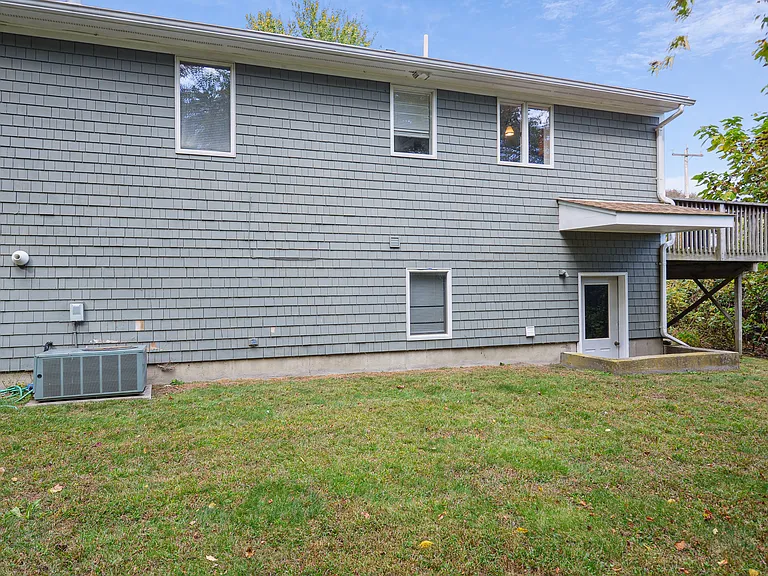 17 Clara Ln #B — Photo 20