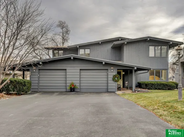 8705 Capitol Ave, Omaha, NE 68114